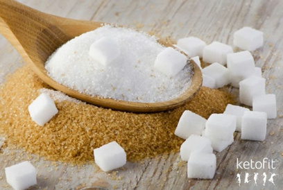 Jaký je rozdíl mezi cukry a sacharidy?